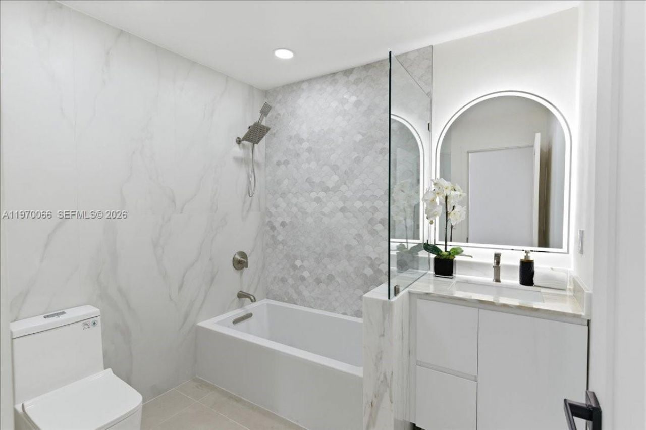 1971 SW 33rd Ave , Miami, FL 33145 Photo