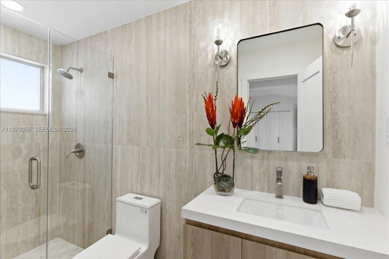 1971 SW 33rd Ave , Miami, FL 33145 Photo