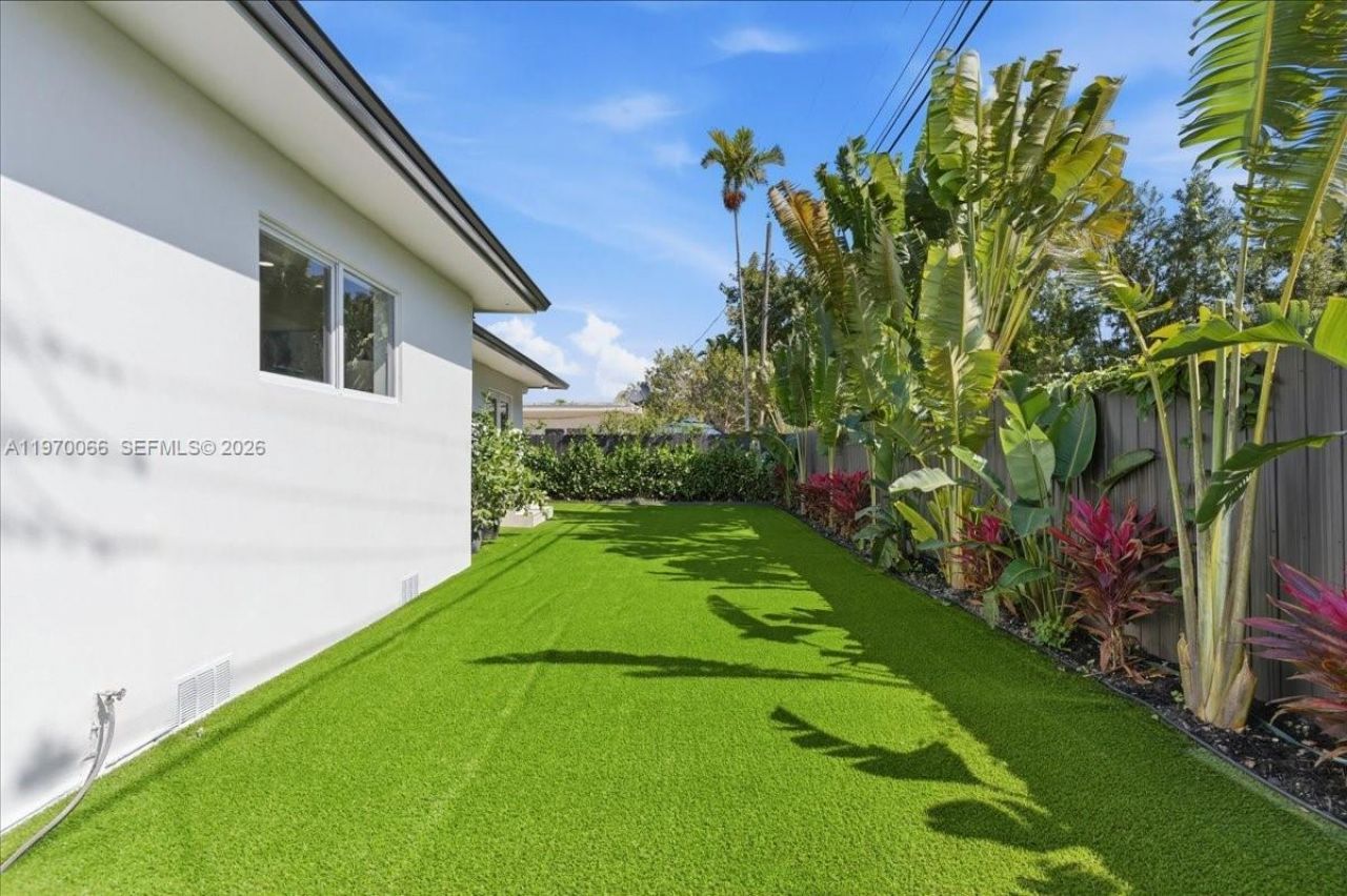 1971 SW 33rd Ave, Miami, FL 33145 Photo