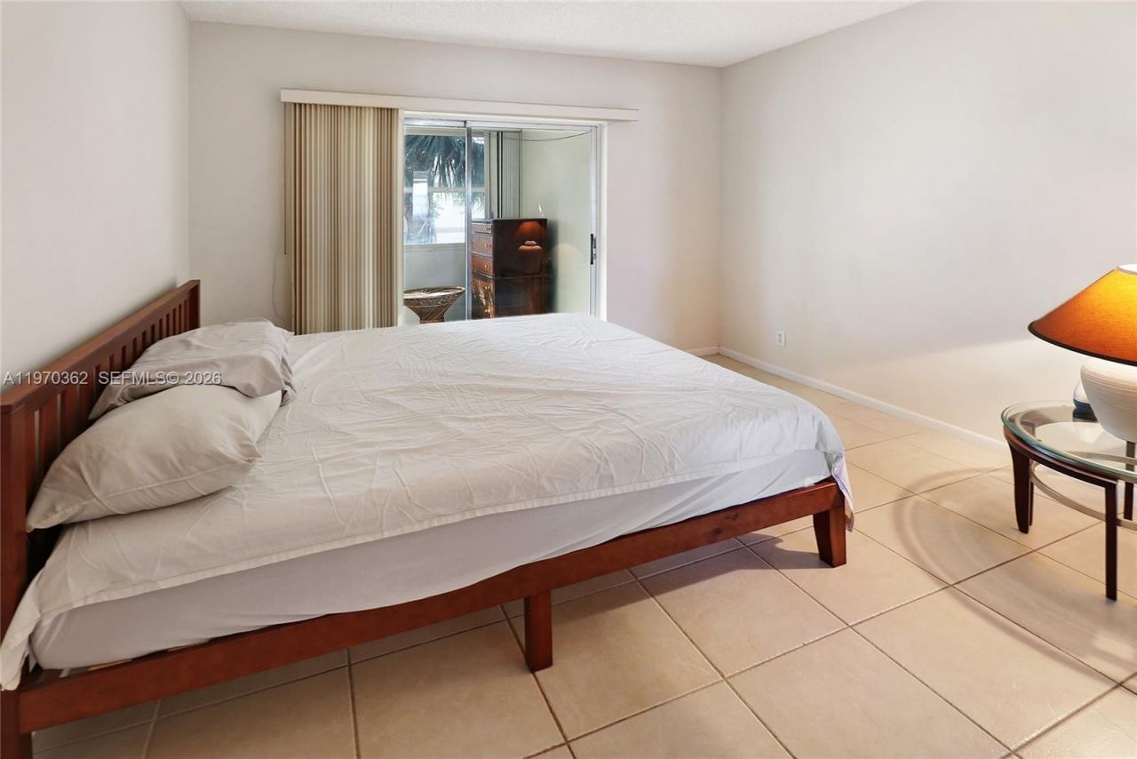 601 NW 78th Ter, Unit 204, Margate, FL 33063 Photo