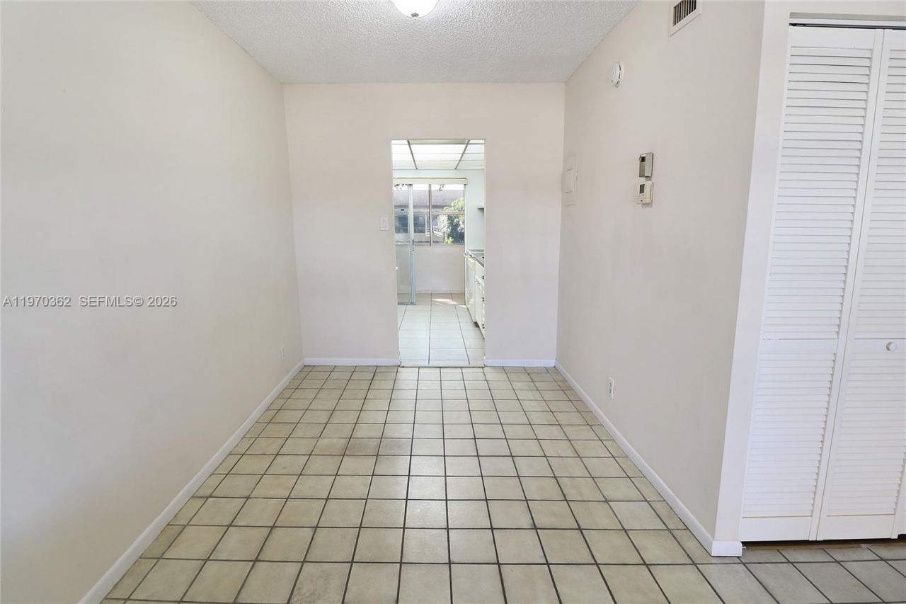 601 NW 78th Ter, Unit 204, Margate, FL 33063 Photo