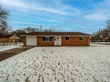 16 Hillgard Street, Dayton, OH 45426