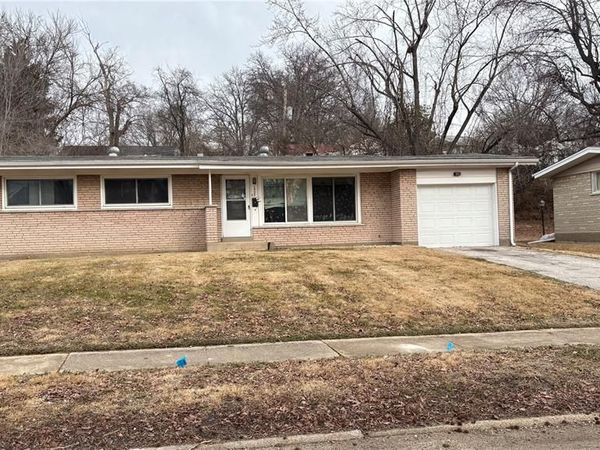 1523 Fir Drive , St Louis, MO 63136