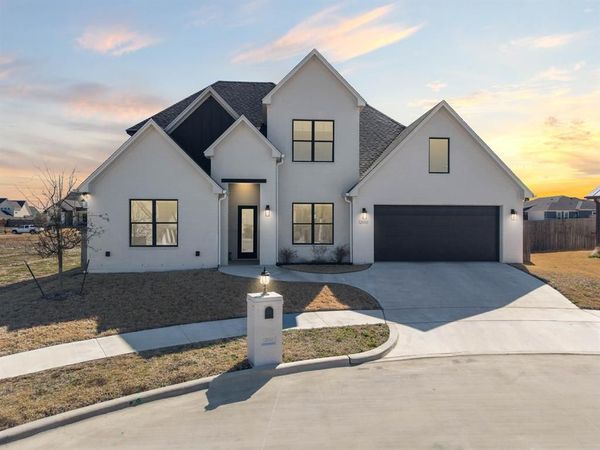 12010 Kenai Circle , Woodway, TX 76712