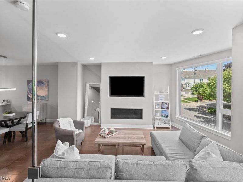 1240 W 70th Street, Cleveland, OH 44102 Photo 10