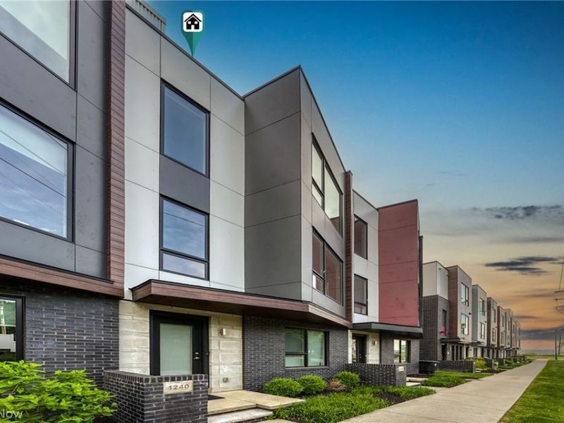 1240 W 70th Street, Cleveland, OH 44102 Photo 2