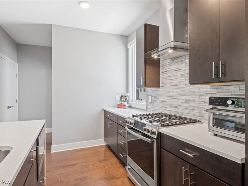 1240 W 70th Street, Cleveland, OH 44102 Photo 22