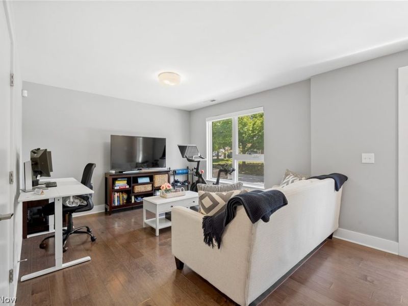 1240 W 70th Street, Cleveland, OH 44102 Photo 8