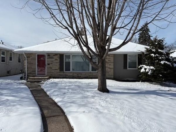 6104 10th Avenue S, Minneapolis, MN 55417