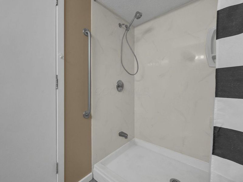 5076 Strawpocket Lane, Unit Unit 12, Westerville, OH 43081 Photo 18