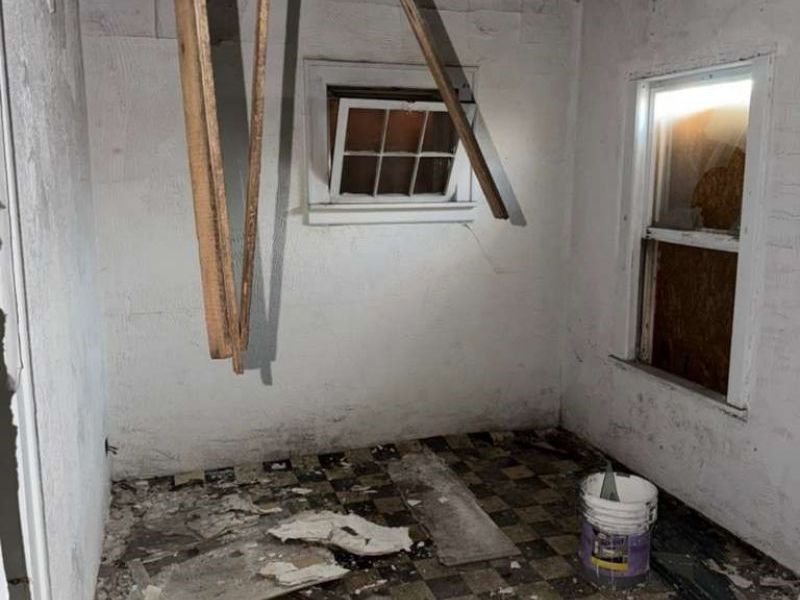 14201 Miles Avenue, Cleveland, OH 44128 Photo 29