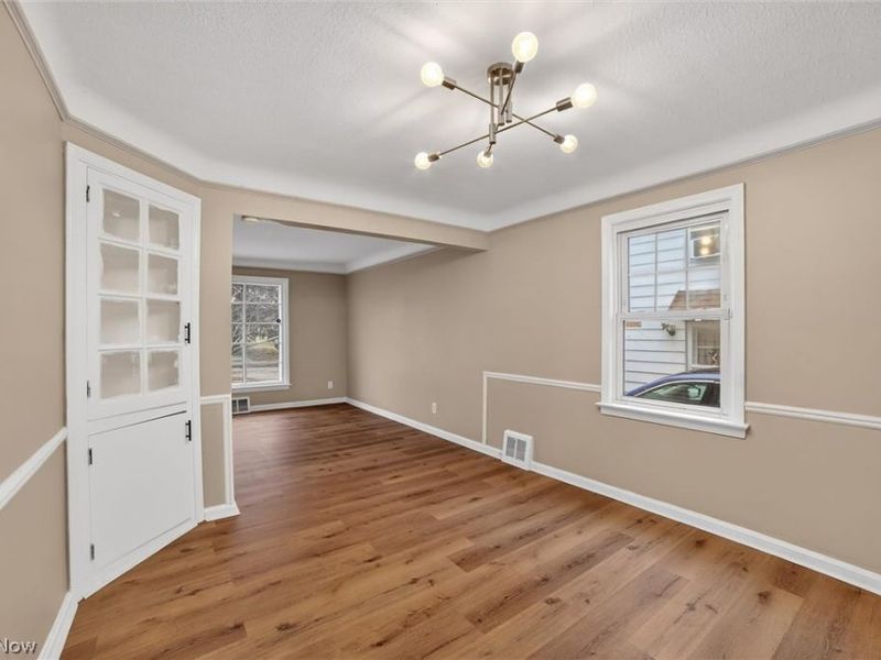 3799 Merrymound Road, Cleveland, OH 44121 Photo 6