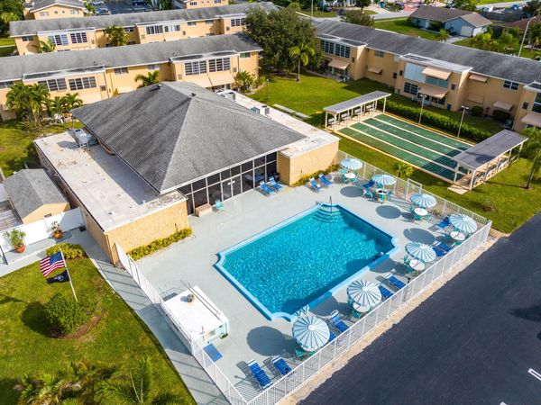 108 NE 20th Avenue NE, Unit 201, Boynton Beach, FL 33435