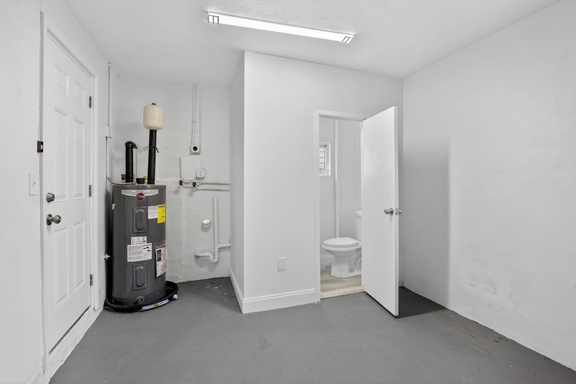 6820 NW 29th Court, Sunrise, FL 33313 Photo