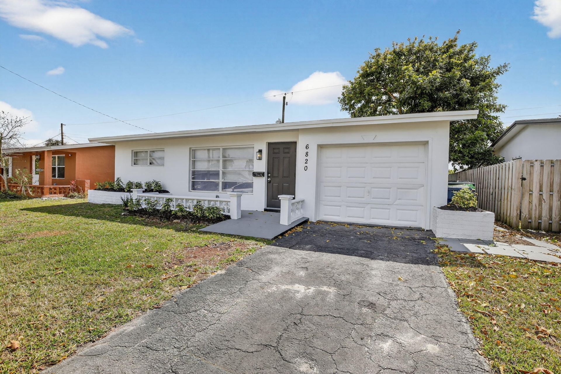 6820 NW 29th Court, Sunrise, FL 33313 Photo