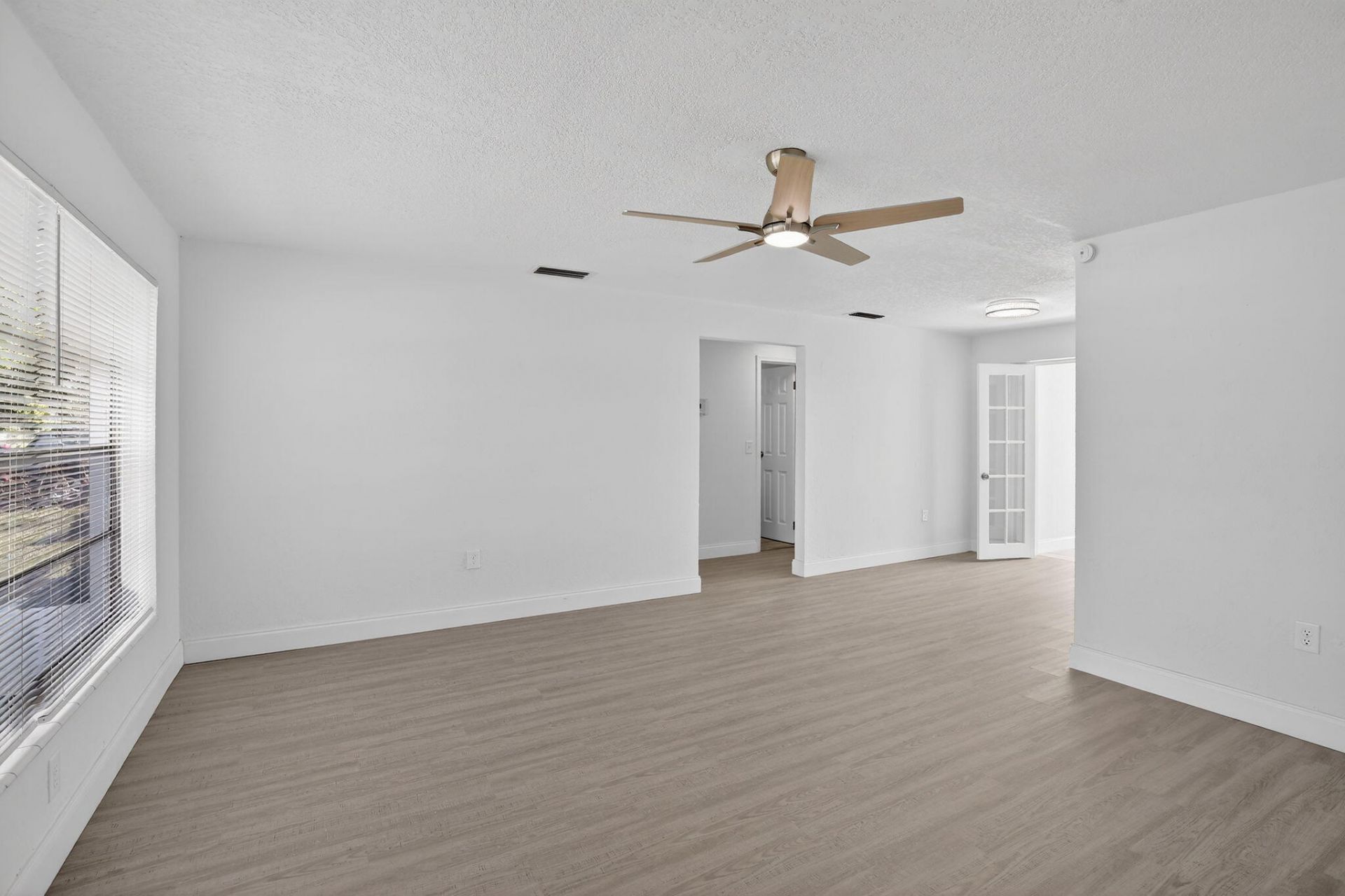 6820 NW 29th Court, Sunrise, FL 33313 Photo