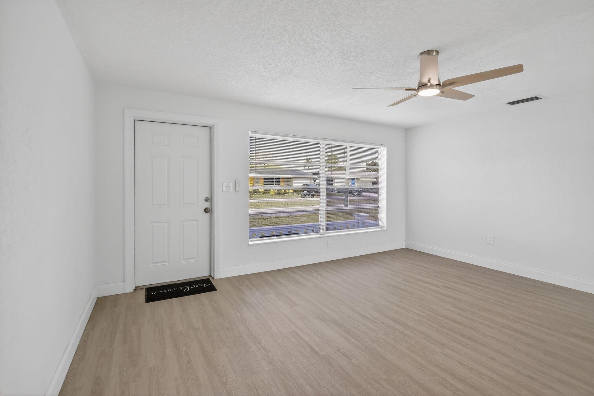 6820 NW 29th Court, Sunrise, FL 33313 Photo