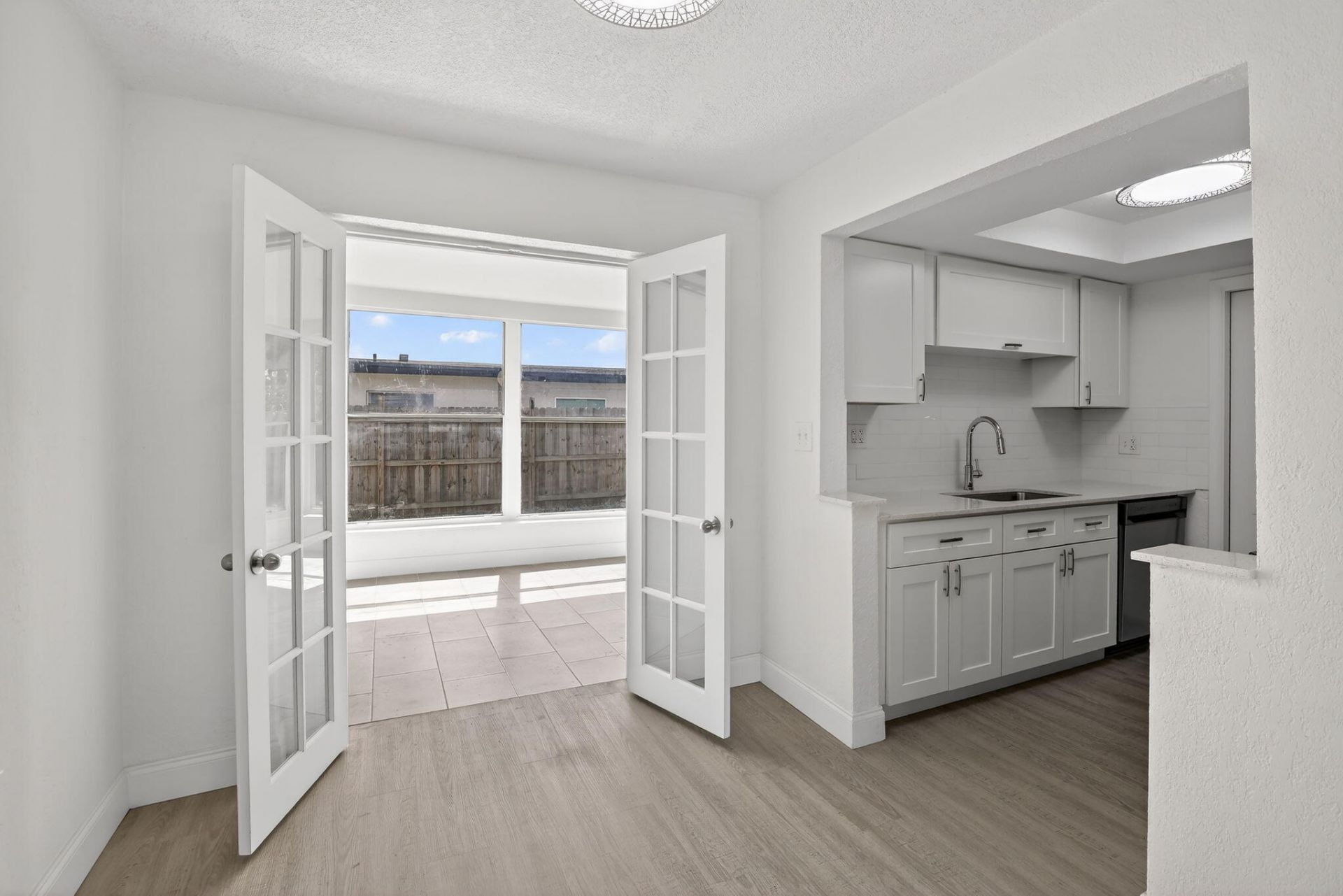 6820 NW 29th Court, Sunrise, FL 33313 Photo