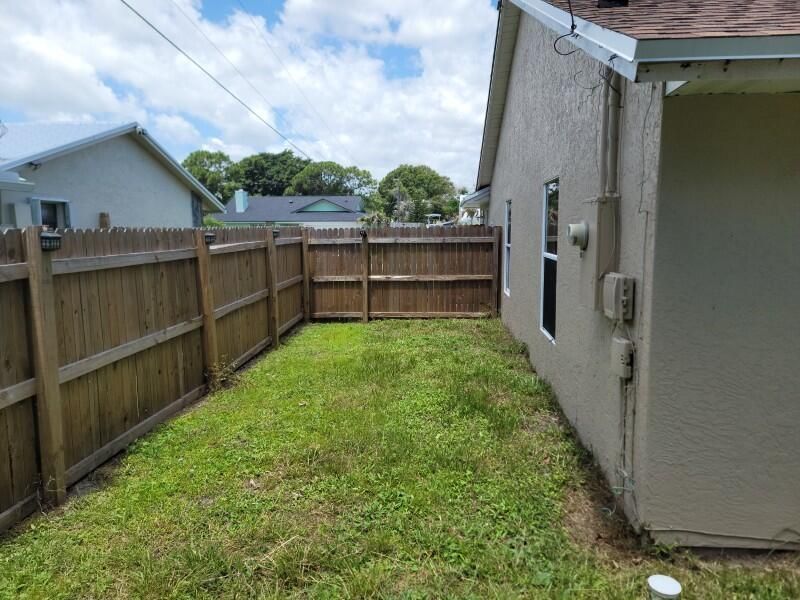 1901 SE Dock Street, Port Saint Lucie, FL 34952 Photo