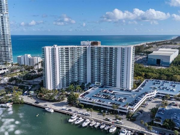 100 Bayview Dr, Unit 229, Sunny Isles Beach, FL 33160