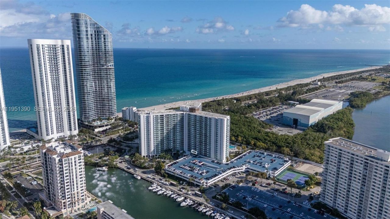 100 Bayview Dr, Unit 229, Sunny Isles Beach, FL 33160 Photo