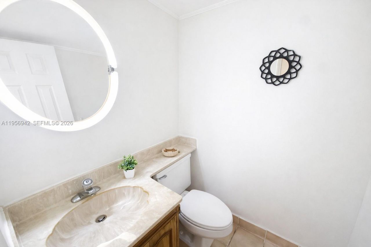 3920 Inverrary Blvd , Unit 608C, Lauderhill, FL 33319 Photo