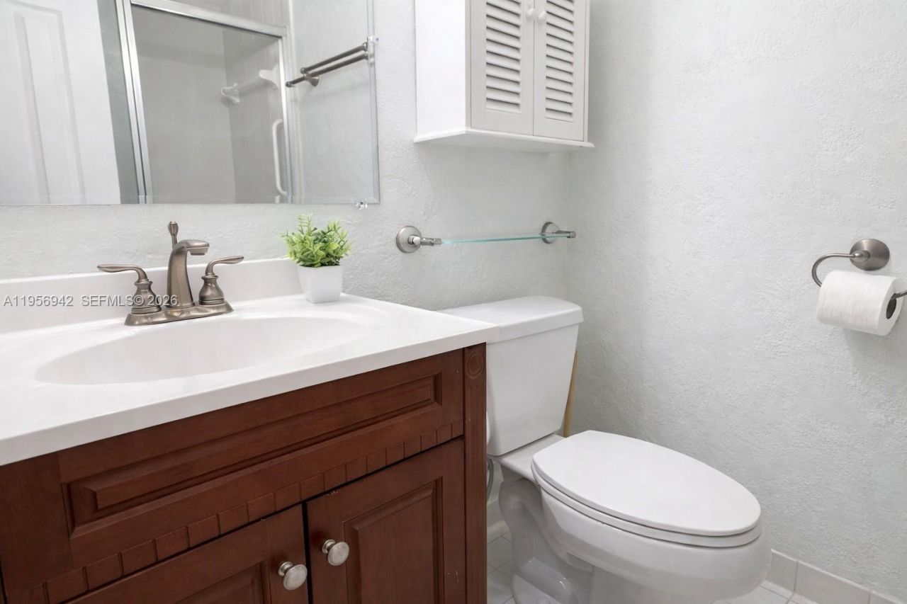 3920 Inverrary Blvd , Unit 608C, Lauderhill, FL 33319 Photo