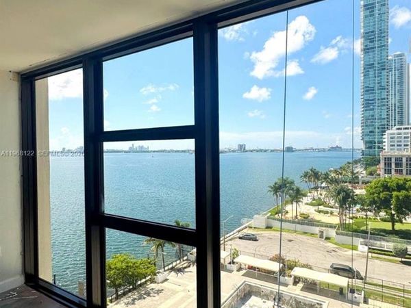 600 NE 36th St, Unit 820, Miami, FL 33137
