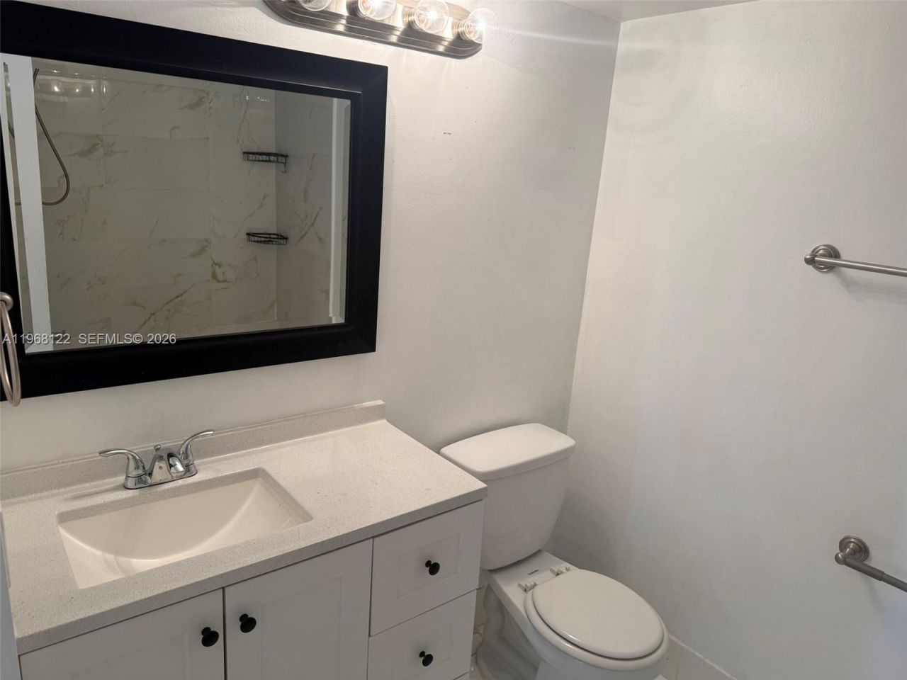 600 NE 36th St, Unit 820, Miami, FL 33137 Photo