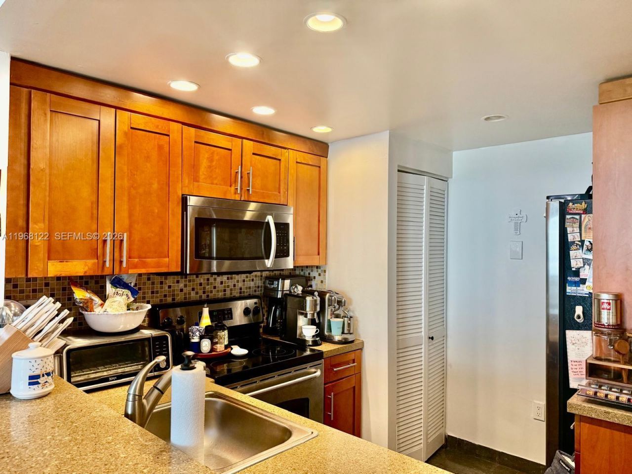 600 NE 36th St , Unit 820, Miami, FL 33137 Photo