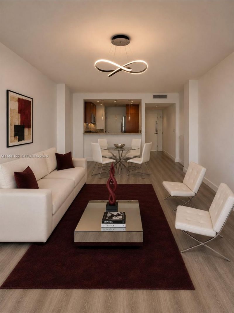 600 NE 36th St, Unit 820, Miami, FL 33137 Photo