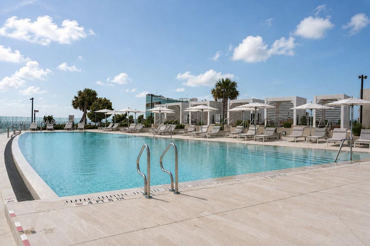 300 Biscayne Boulevard Way, Unit 1105C, Miami, FL 33131 Photo