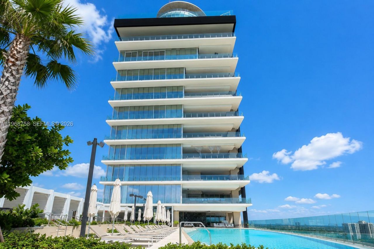 300 Biscayne Boulevard Way, Unit 1105C, Miami, FL 33131 Photo