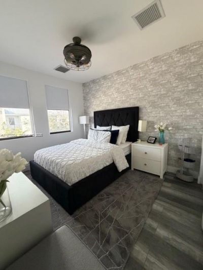 4396 NW 9th St , Plantation, FL 33317 Photo