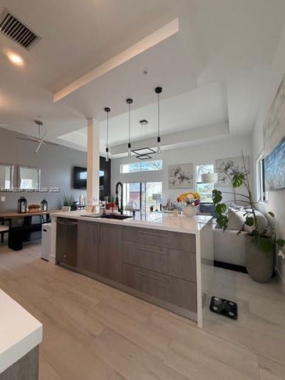 4396 NW 9th St , Plantation, FL 33317 Photo