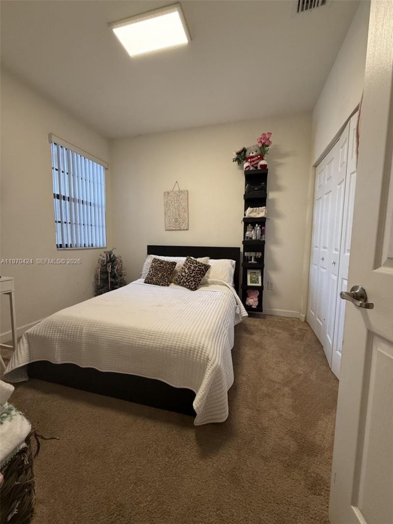 9386 W 33rd Ln, Hialeah, FL 33018 Photo