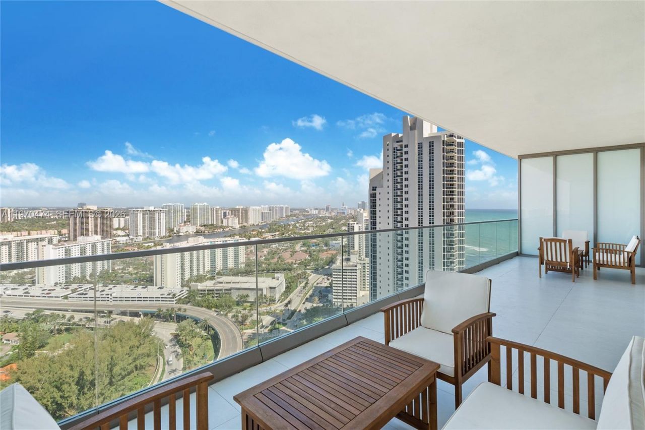18975 Collins Ave , Unit 2703, Sunny Isles Beach, FL 33160 Photo