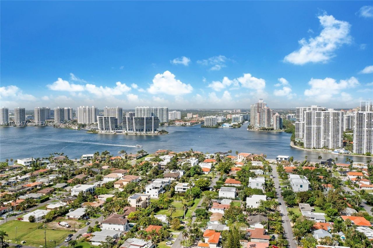 18975 Collins Ave , Unit 2703, Sunny Isles Beach, FL 33160 Photo