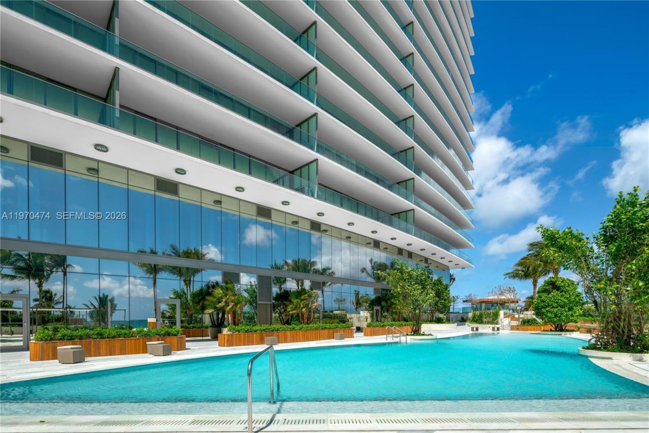 18975 Collins Ave , Unit 2703, Sunny Isles Beach, FL 33160 Photo