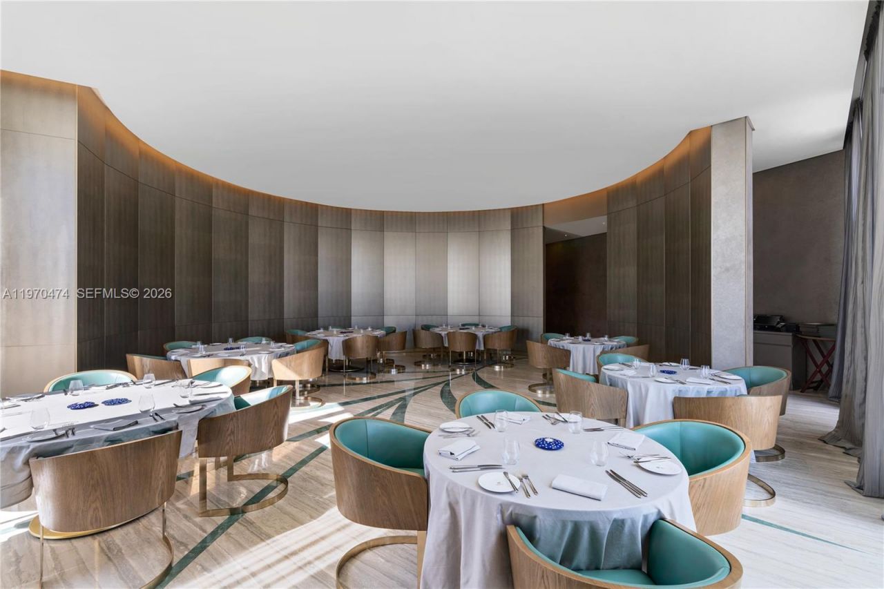 18975 Collins Ave , Unit 2703, Sunny Isles Beach, FL 33160 Photo