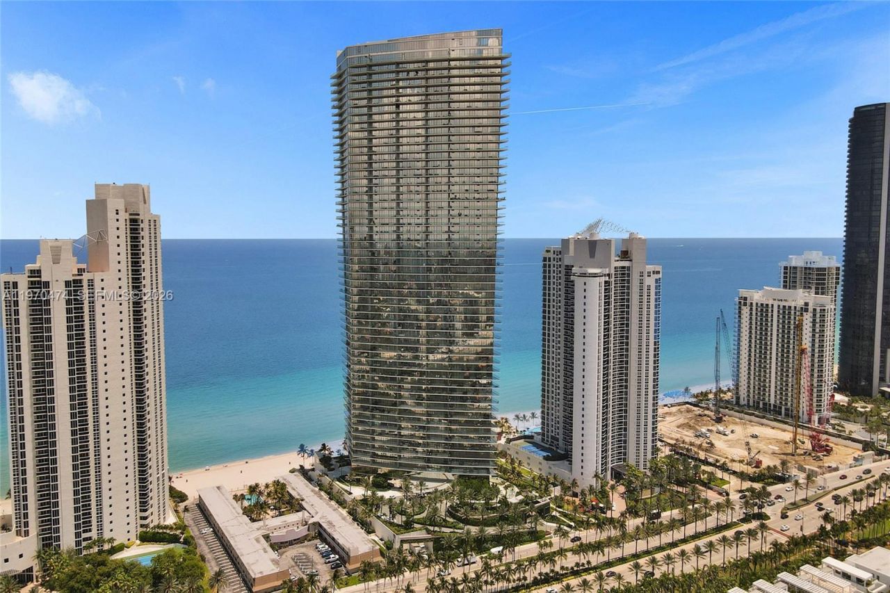 18975 Collins Ave , Unit 2703, Sunny Isles Beach, FL 33160 Photo