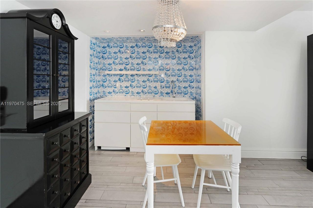 1100 West Ave , Unit 322, Miami Beach, FL 33139 Photo