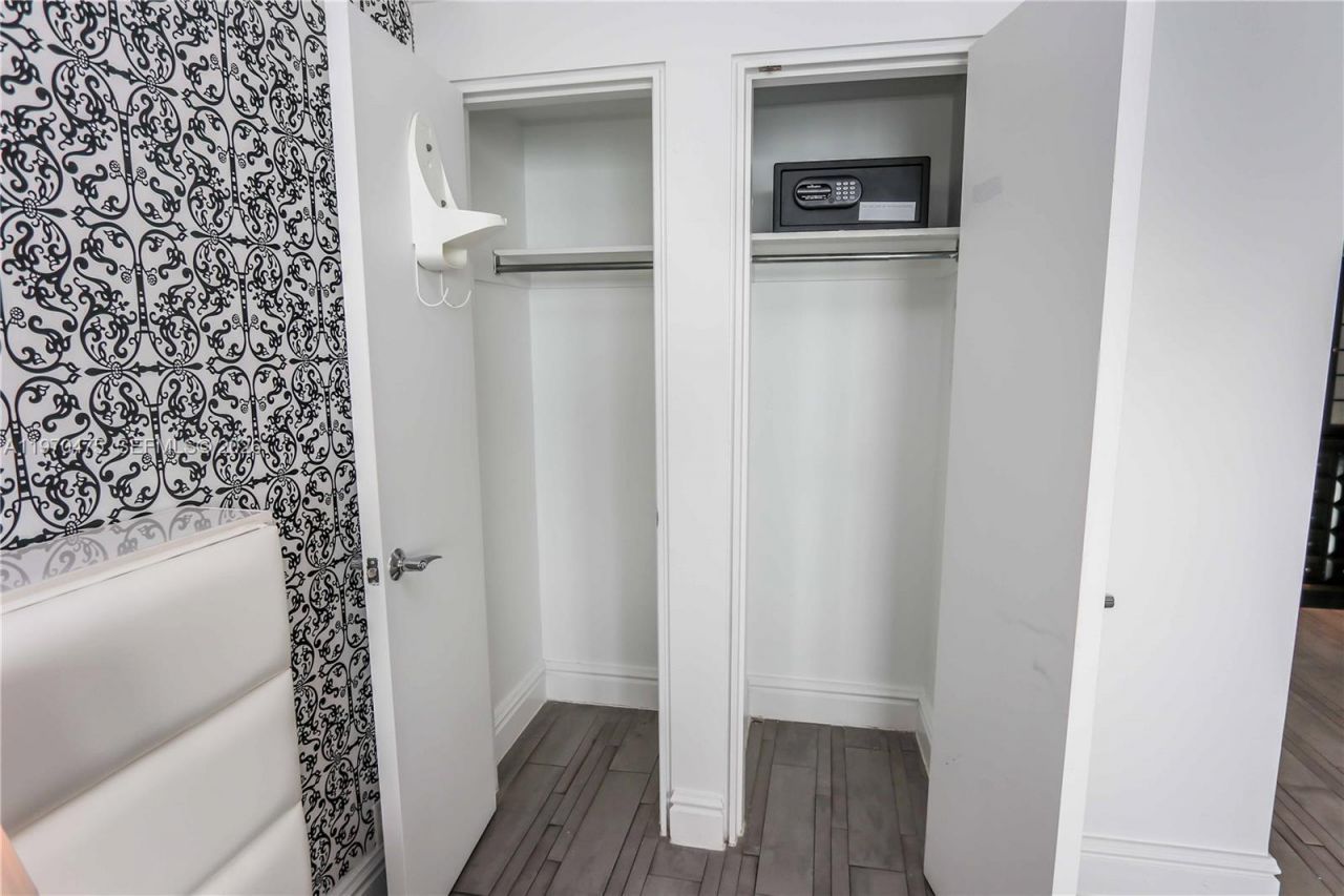 1100 West Ave , Unit 322, Miami Beach, FL 33139 Photo