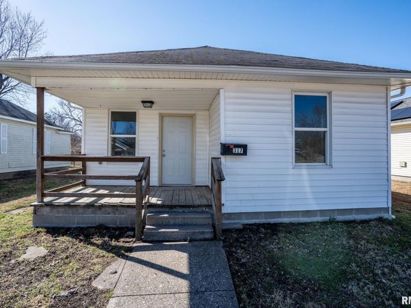 317 N 8TH Street, Herrin, IL 62948
