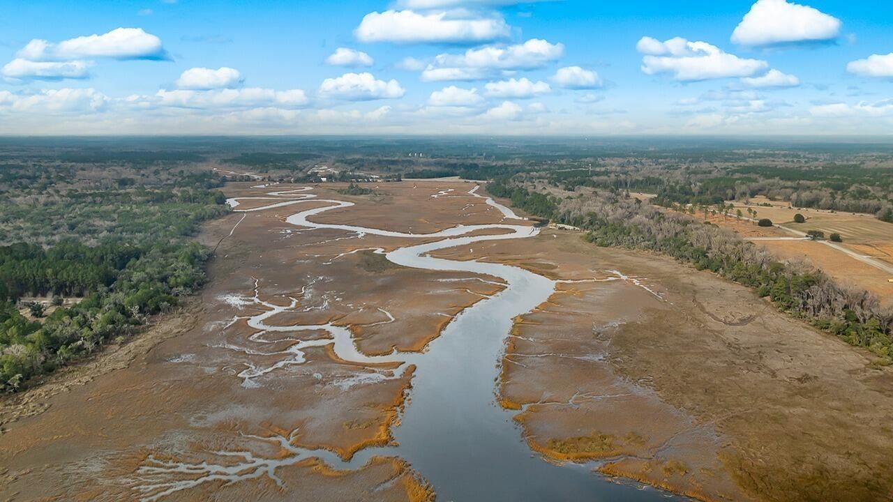 780 Castle Hill Drive Photo 9