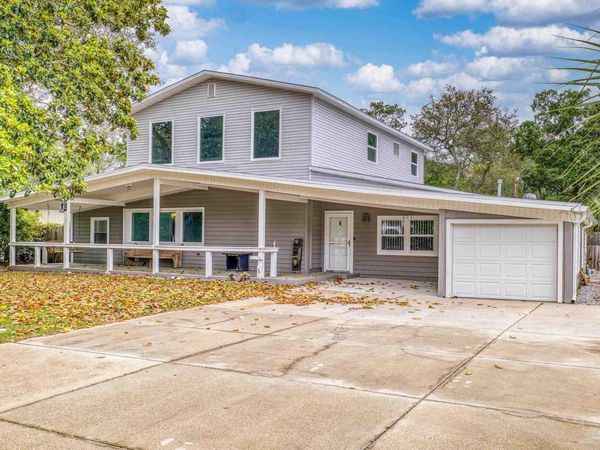 204 Camelia St, Gulf Breeze, FL 32561