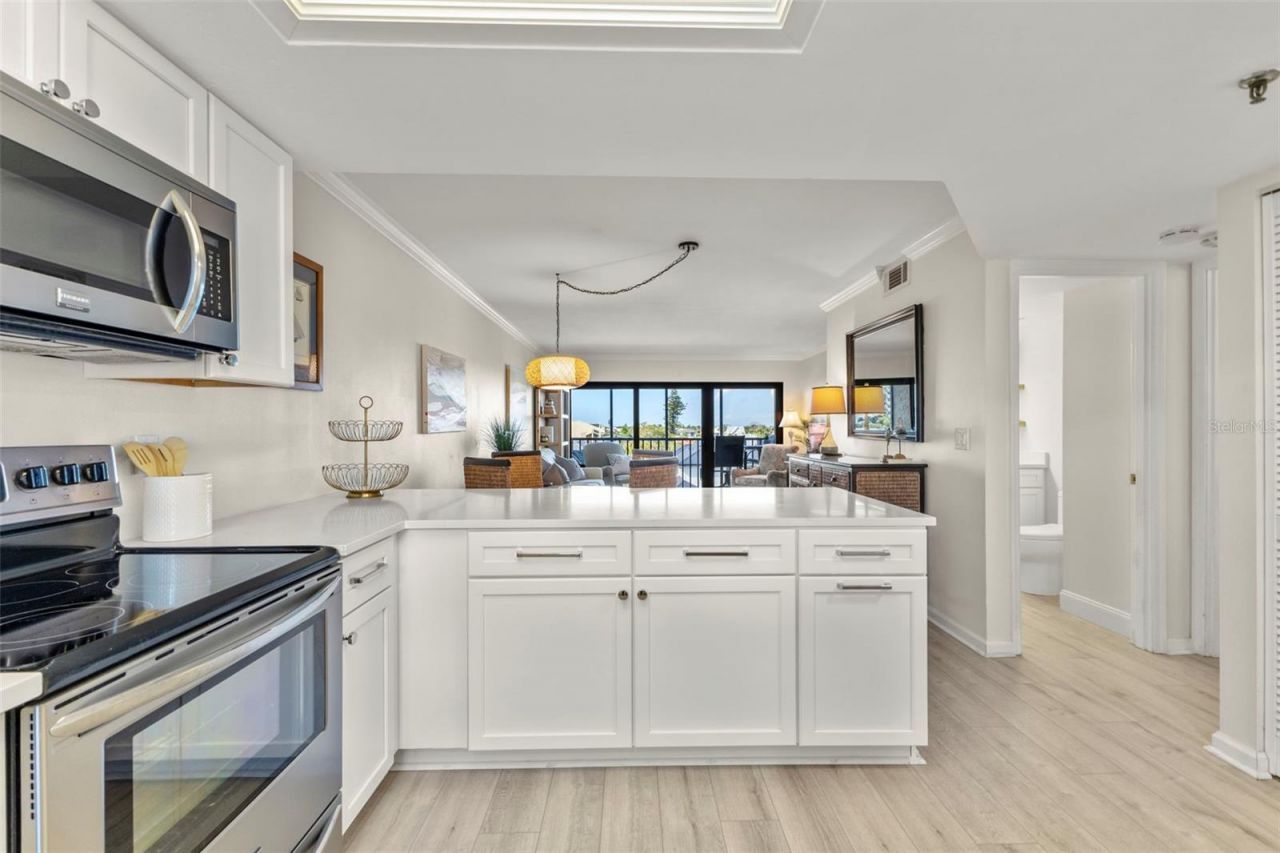 1001 Benjamin Franklin Drive, Unit 503, Sarasota, FL 34236 Photo