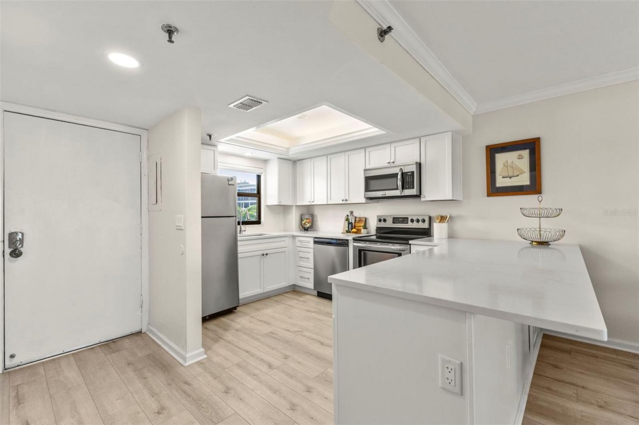 1001 Benjamin Franklin Drive, Unit 503, Sarasota, FL 34236 Photo