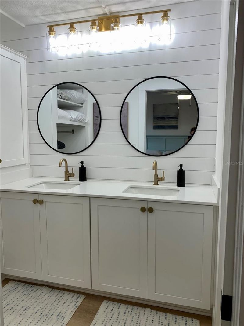 800 Bayway Boulevard, Unit 16, Clearwater Beach, FL 33767 Photo