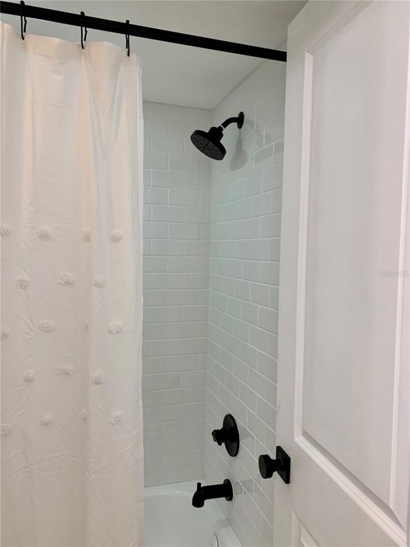 800 Bayway Boulevard, Unit 16, Clearwater Beach, FL 33767 Photo